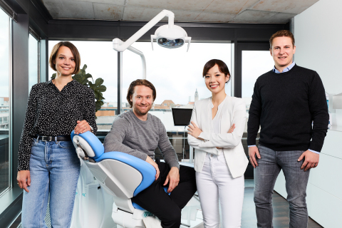 The PlusDental management team from left to right: Eva-Maria Meijnen (Chief Operating Officer), Lukas Brosseder (Founder / MD), Dr. med. dent. Lan Huong Timm (Chief Medical Officer) and Peter Baumgart (Founder / CEO) (Photo: Business Wire)