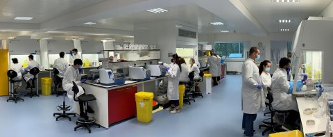 The Oncologica Covid-19 PCR testing and genomic sequencing laboratories. (Photo: Business Wire)