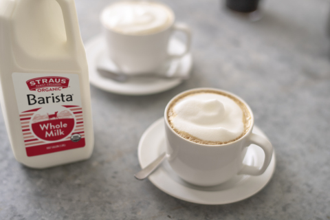 The perfect emulsification of protein and fat makes Straus Organic Barista® Milk ideal for steaming and allows baristas to create decadent, rich-tasting custom beverages with indulgent mouthfeel and longer-lasting foam. (Photo: Business Wire)