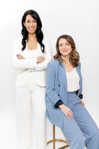 L-to-R: Dr. Michelle Stephens, Oath co-founder and Camilla Hermann, Oath CEO and co-founder (Photo: Business Wire)