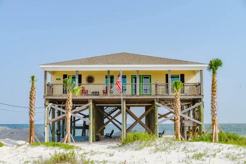 Bella Vista, a Vacasa vacation rental in Dauphin Island, Alabama, one of the featured markets in this year's Best Places to Buy a Beach House report. (Photo: Business Wire)