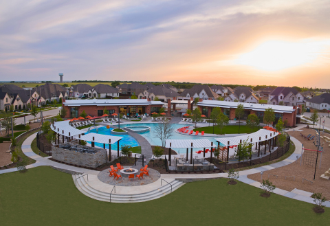 Recently opened 4+ acre amenity complex at The Ridge at Northlake located near downtown Northlake, TX features pools, splash pad, unique fitness options, parks, and gathering areas. (Photo: Business Wire)