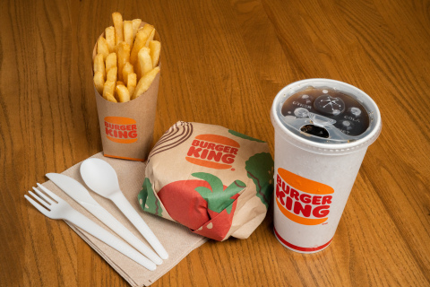 BURGER KING® ROLLS OUT GREEN PACKAGING PILOT PROGRAM (Photo: Business Wire)
