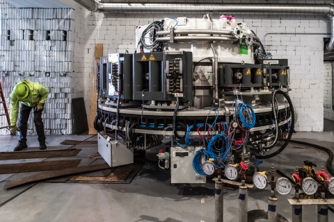 Custom-made electron beam accelerator being placed inside NorthStar’s new Accelerator Production facility in Beloit, Wisconsin (Photo: Business Wire)