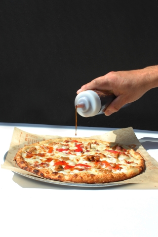 Blaze Pizza introduces new Hot Maple Drizzle exclusively at Canadian Blaze locations (Photo: Business Wire)