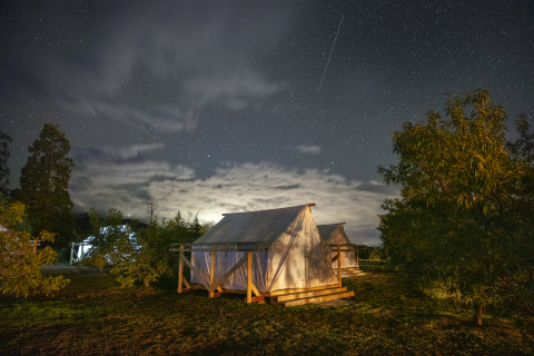 original “Glamping” Under the Stars - Belcampo's Meat Camps Offer Unique Culinary Experiences on the Belcampo Ranch at the Base of Mt. Shasta (Photo: Business Wire)