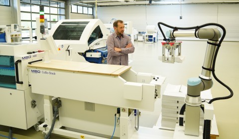 MBO Postpress Solutions in Germany has integrated the enhanced UR10e cobot from Universal Robots as part of its CoBo-Stack system, providing its customers the ability to handle 25% more payload. (Photo: Business Wire)