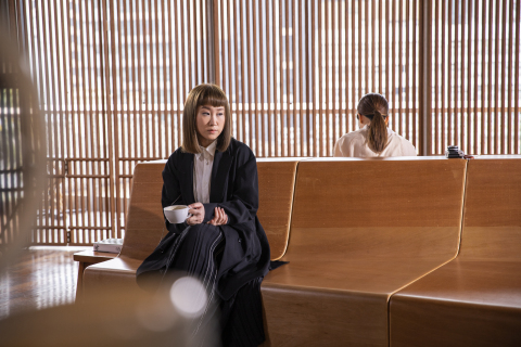 thumbnail 「藝術文化，就在香港」宣傳網站播出互動微電影，由當地兩位名人擔綱——跨領域藝術家王菀之（照片：美國商業資訊）