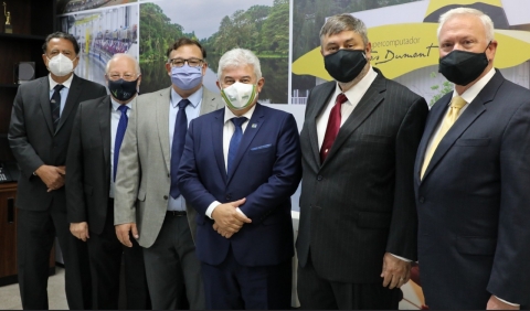 original (Pictured Left to Right) Almirante Silvio Starling, Phillip Newton, Cris Pinto, Minister Marcos Pontes - MCTI, Rob Fabian- Vaya Space President, and Jack Blood- Vaya Space Vice President