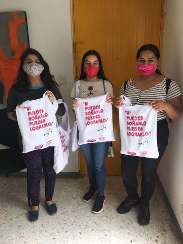 thumbnail La donación se llevó a cabo en el marco del aniversario del natalicio de la fundadora de Mary Kay, Mary Kay Ash. (Photo: Mary Kay Inc.)