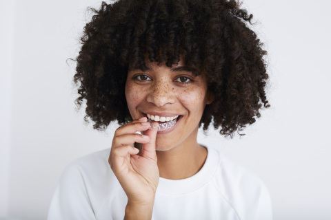 thumbnail De usynlige skinner fra PlusDental fås nu også i Danmark. Copyright: PlusDental