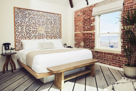 thumbnail Venice V Bungalow (Photo: Business Wire)