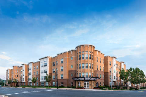 Mosaic at Largo Station, a four-story, 242-unit, mid-rise multifamily community located in Largo, MD in the Washington, D.C. metro area (Photo: Business Wire)