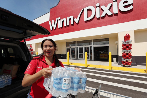 Southeastern Grocers, Inc. (SEG), parent company and home of Fresco y Más, Harveys Supermarket and Winn-Dixie grocery stores, is encouraging its customers to begin preparations now for hurricane season. (Photo: Business Wire)