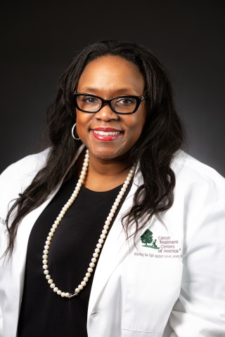 Dr. Anita Johnson serves as CTCA® National Breast Cancer Program Director and CTCA Atlanta Chief of Surgery and Breast Surgical Oncologist. (Photo: Business Wire)