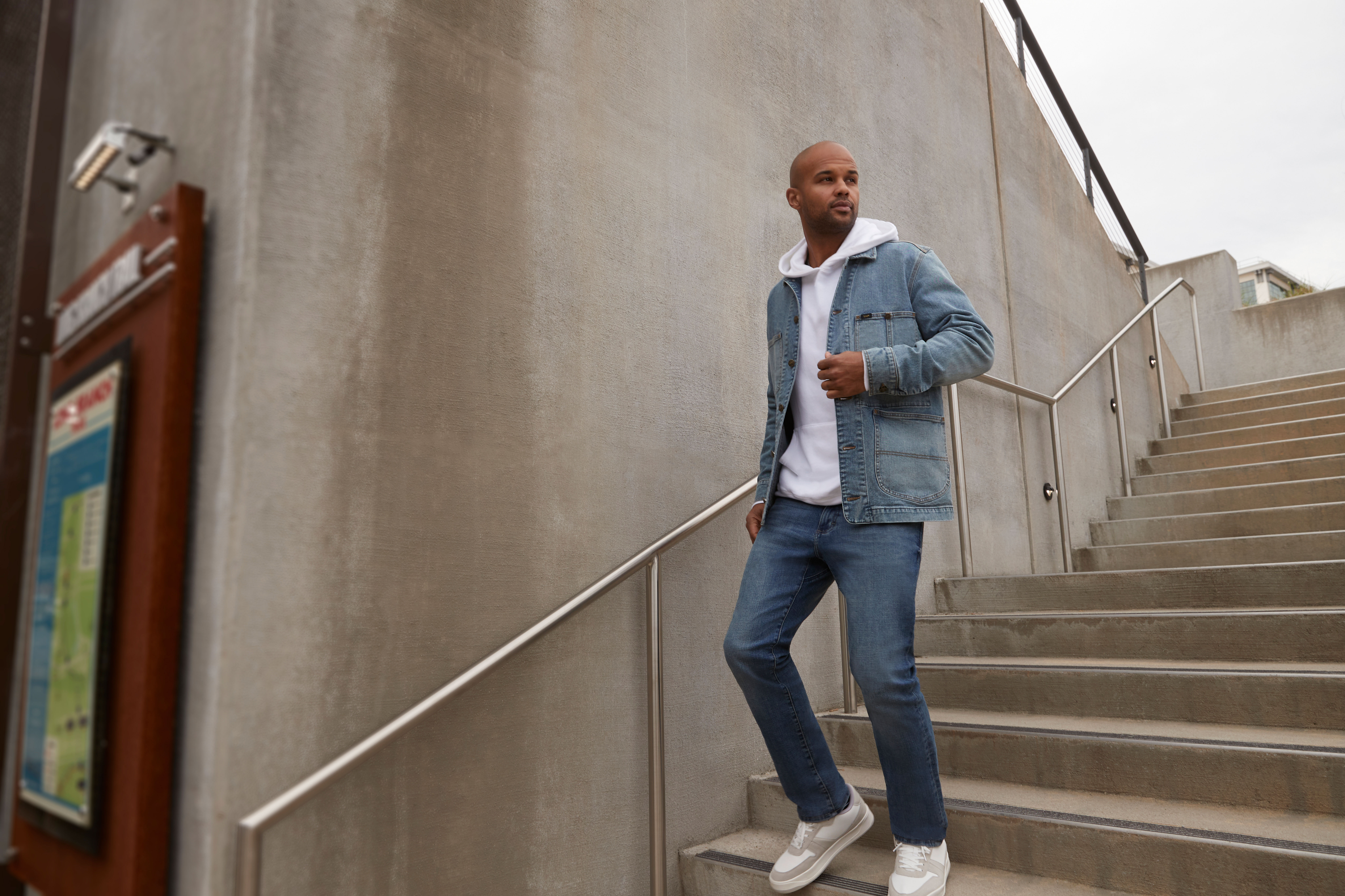 Thomas Pink Embodies the Pandemic Plight of Office-Ready Men's Wear –  Sourcing Journal