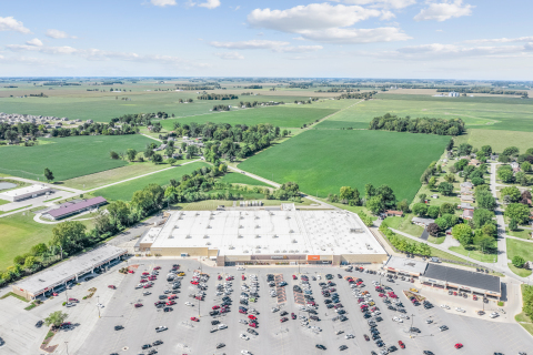 Walmart-anchored Shopping Center | Valley View Plaza | Marion, IN (Photo: Business Wire)
