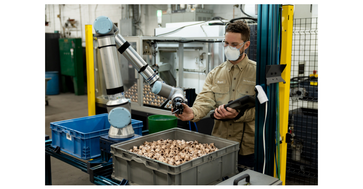 Universal Robots Takes ActiNav NextGen Machine Loading on Tour, Adds