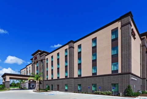 The Hampton Inn & Suites by Hilton Houston I-10 West/Park Row (Photo: Business Wire)