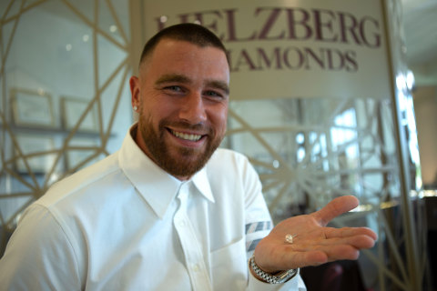 Kansas City Chiefs All-Pro, Travis Kelce, partners with Helzberg Diamonds to help one diamond in the rough navigate the choices he needs to propose in style. (Photo: Business Wire)