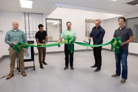 The Kriya Therapeutics team cuts the ribbon of the new manufacturing facility. From left to right: Justin Reehl, Shankar Ramaswamy, M.D., Mitch Lower, Britt Petty and Rich Guerra. (Photo: Business Wire)