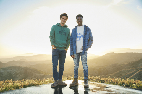 American Eagle BTS ’21 ‘Future Together. Jeans Forever’ Campaign Chase Stokes, Caleb McLaughlin Photo Credit: AEO, Inc.