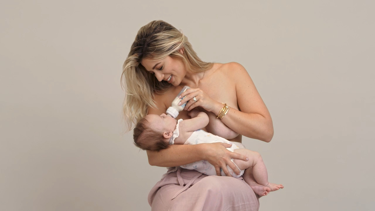 Bobbie's launched a movement to evolve the conversation on how we feed our babies and is led by Tan France, Lesley Anne Murphy, Hannah Bronfman and Kelly Stafford. Learn more at www.howisfeedinggoing.com