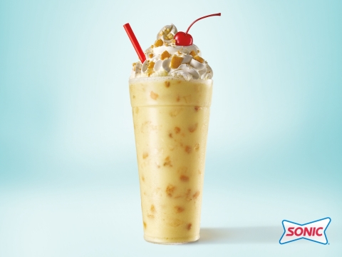 The Banana Pudding Shake is made with SONIC’s creamy Real Ice Cream, blended with fresh banana, banana pudding flavor and NILLA® Wafers. (Photo: Business Wire)