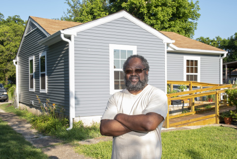 An Army veteran recently received help with repairs at his Garland, Texas, home. (Photo: Business Wire)