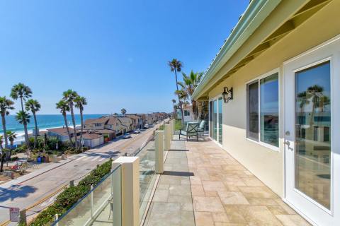 South Oceanside Beach House, an existing Vacasa vacation rental in Oceanside, California. (Photo: Business Wire)