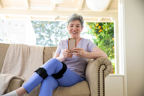 New clinical study demonstrates significantly higher digital physical therapy engagement and completion of Hinge Health’s Digital Musculoskeletal Clinic program among Gen Xers, working-age baby boomers, and retirees, as compared to Gen Zers and millennials.(Photo: Business Wire)