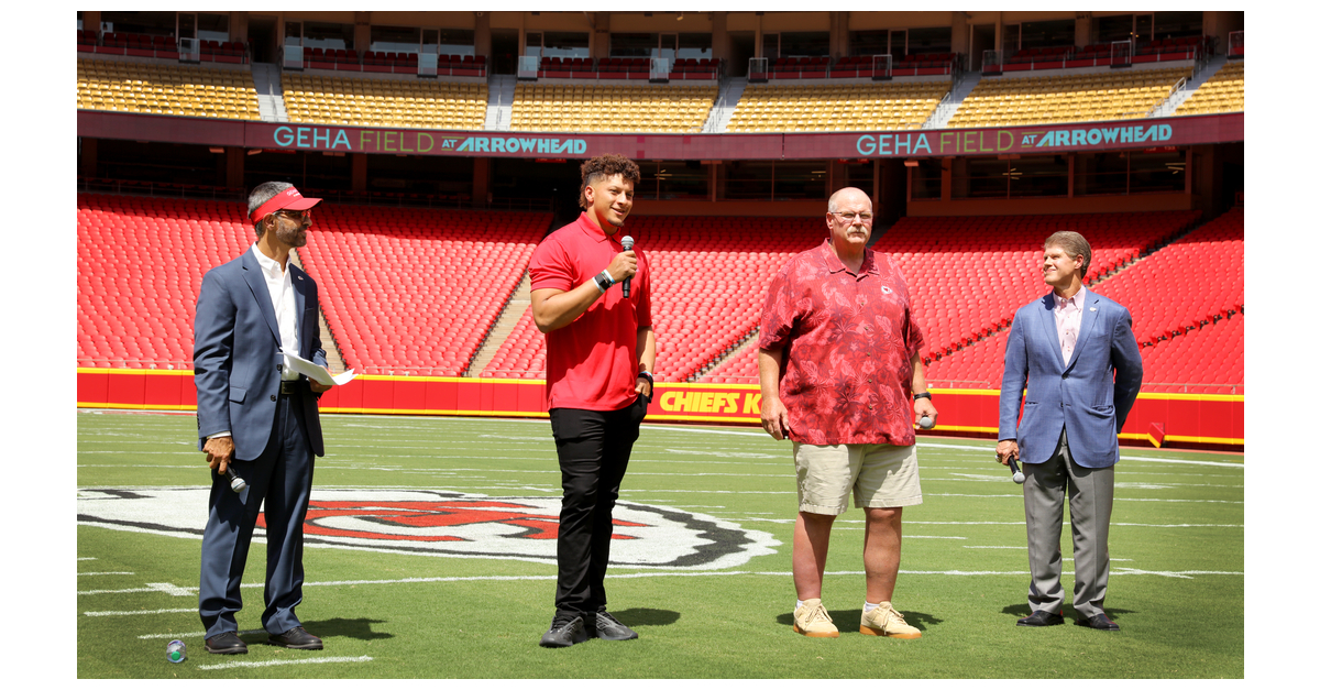 Arrowheadlines: Chiefs unveil GEHA Field at Arrowhead Stadium