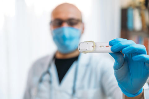 The Lumos FebriDx test helps healthcare providers determine if an acute respiratory infection is viral or bacterial. (Photo: Business Wire)