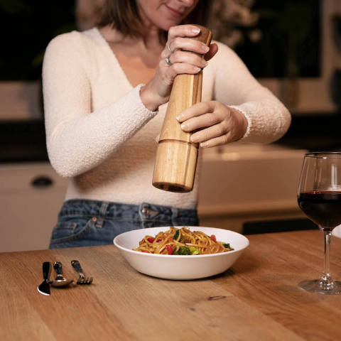 original The Steeper Upper Limb Myoelectric System offers a secure grip via the Myo Kinisi hand, an enhanced cosmetic appearance and is powered by one of the most powerful battery systems on the market. (Photo: Business Wire)