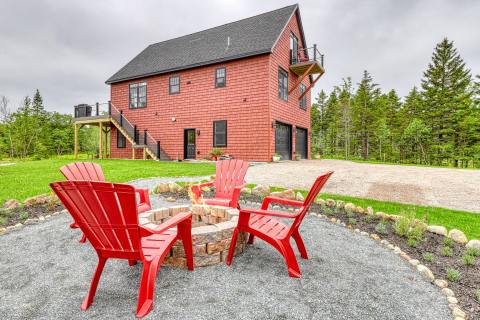 original Cadillac Mountain Overlook near Maine's Acadia National Park, one of Vacasa's most popular fall destinations. (Photo: Business Wire)