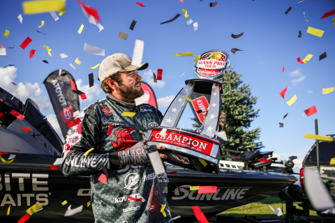 original Pro angler "The Real Deal" Michael Neal caught 58 smallmouth bass Wednesday totaling 168 pounds, 11 ounces, to win the MLF Bass Pro Tour CarParts.com Stage Seven at Lake St. Clair Presented by Covercraft in St. Clair Shores, Michigan. (Photo: Business Wire)