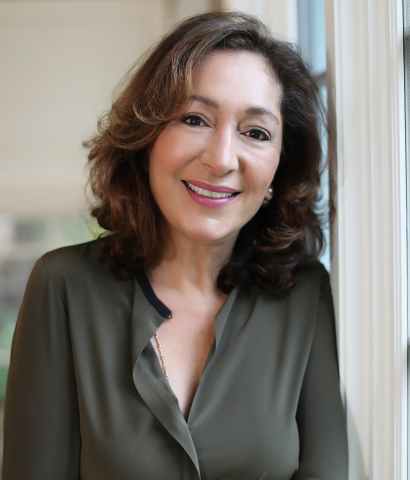 HealthEZ's visionary founder Nazie Eftekhari will become Executive Chairwoman for the 100-employee-strong business. Eftekhari launched HealthEZ in 1999. In her new role as Executive Chairwoman, Eftekhari will focus on building strategic partnerships across the healthcare and health insurance landscapes. (Photo: Business Wire)