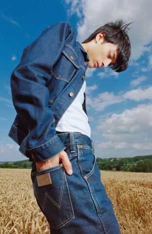 Wrangler®, a global icon in jeanswear and casual apparel, today announced that it has teamed up with Infinited Fiber Company to incorporate Infinna™ – regenerated, recyclable fibers– into its global denim range for its Fall 2021 collection, the brand’s most sustainable denim yet. (Photo: Business Wire)