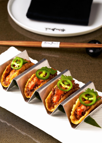 Impossible™ Signature AB Tacos by Akira Back (Photo: Business Wire)