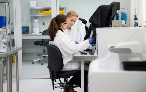 SCHOTT MINIFAB has extensive bioscience capabilities across Australia, Europe and now in the USA. Image: SCHOTT MINIFAB
