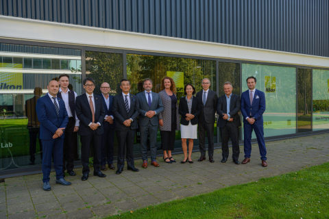 thumbnail Speakers at Nikon BioImaging Lab Inauguration ceremony (Photo: Business Wire)