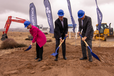 Breaking ground on the new Hexcel Center for Research and Technology Excellence are Colleen Pritchett, President - Americas and Fibers; Nick Stanage, Hexcel Chairman, CEO and President; and the Honorable Ron Bigelow, Mayor of West Valley City, Utah. (Photo: Business Wire)