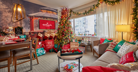 The Classic Hallmark Channel Christmas suite at Club Wyndham Midtown 45 in New York City is a nod to classic Hallmark Channel Christmas traditions. Guests will be delighted with special touches like a mailbox marked “Letters to Santa”, as well as stationery to write a special Christmas wish list. (Photo: Club Wyndham)