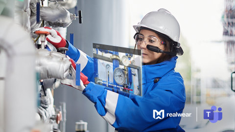 Frontline industrial worker using RealWear's assisted reality wearable device. The device is controlled by using simple voice commands, freeing the hands for the job. (Photo: Business Wire)