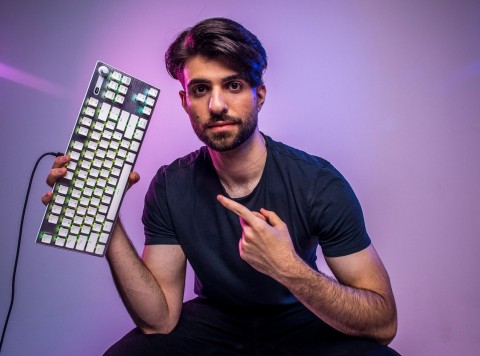 ROCCAT'S Creator Partner SypherPK Showing ROCCAT's Award-winning Vulcan TKL Pro PC Gaming Keyboard That is Coming in Arctic White This December (Photo: Business Wire)