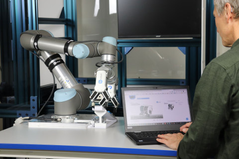 Learn OnRobot is a free online platform featuring detailed tutorials and 3D simulations of the most popular applications for collaborative robots such as machine tending, palletizing, pick & place and sanding. (Photo: Business Wire)