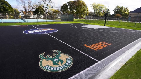 Sherman Park Dream Court with Milwaukee Bucks and Fiserv brand marks. (Photo: Fiserv)
