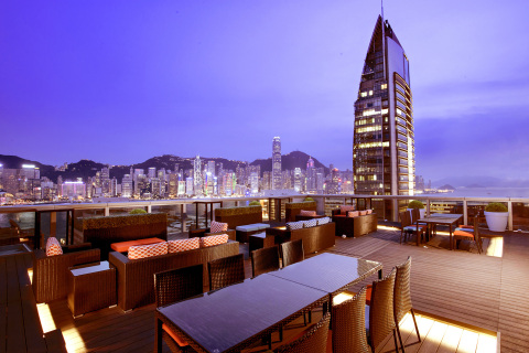 thumbnail クラフト・ビール・バーであり研究開発センターでもあるGrainは、地元のクラフト・ブランド「グワイロ」（外国人向けの呼び名）にこだわっています。グワイロの実験的な製品や大ヒットした正統派カクテルを試飲できます。（写真：ビジネスワイヤ）