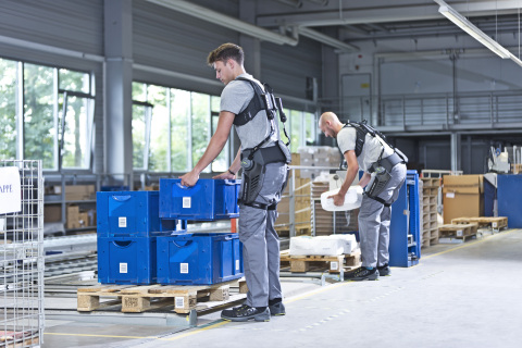 The Paexo Back exoskeleton from Ottobock reduces the strain on the back when lifting heavy objects. (Photo: Ottobock)