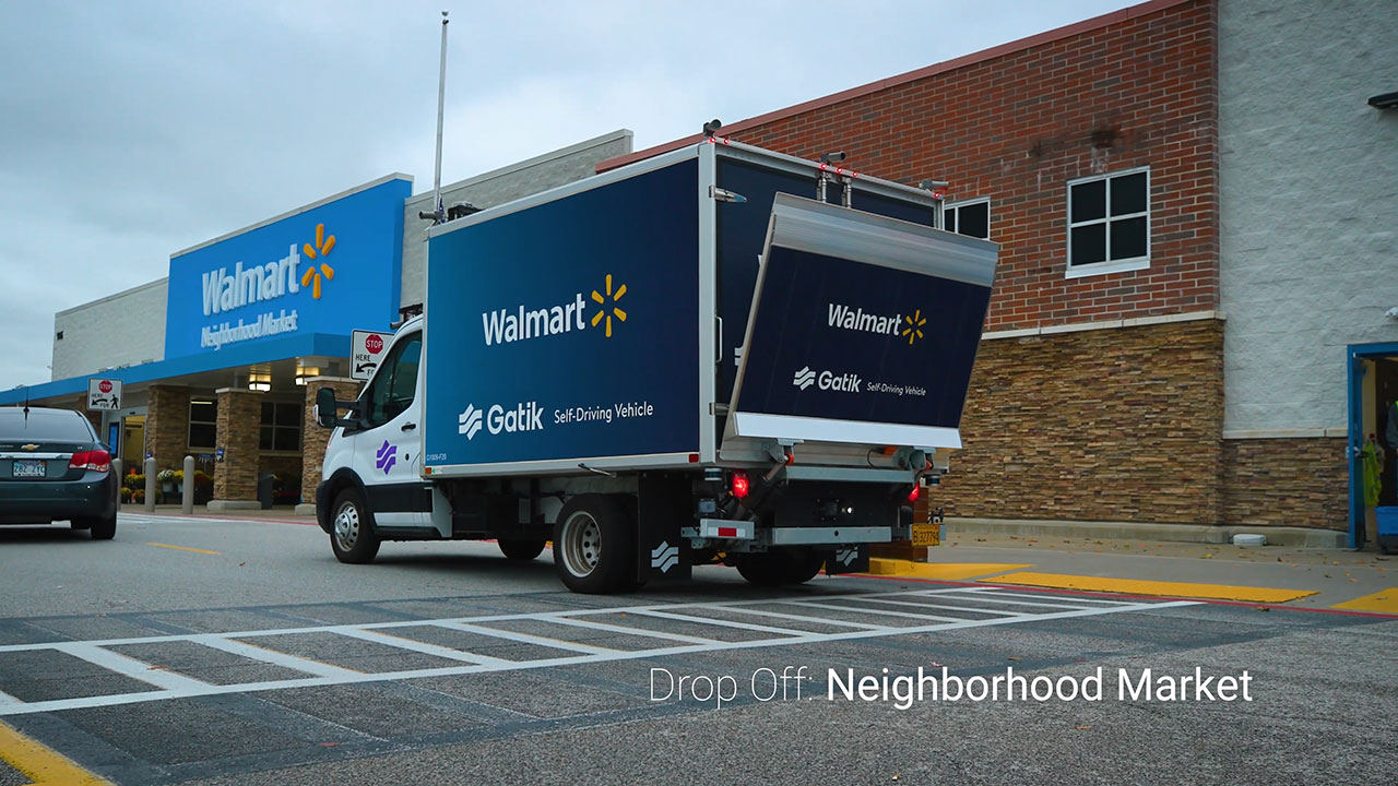 Gatik is operating fully driverless on its delivery route for Walmart in Bentonville, Arkansas, moving customer orders between a Walmart dark store and a Neighborhood Market. Gatik’s removal of the safety driver on its daily operations signifies a historic milestone in commercializing autonomous delivery safely and at scale in the B2B short-haul logistics sector.